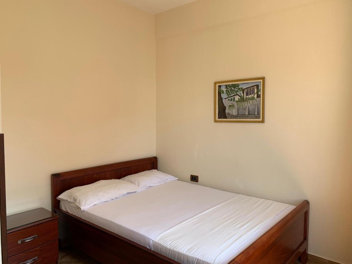 The First Hotel Saranda Экстерьер фото