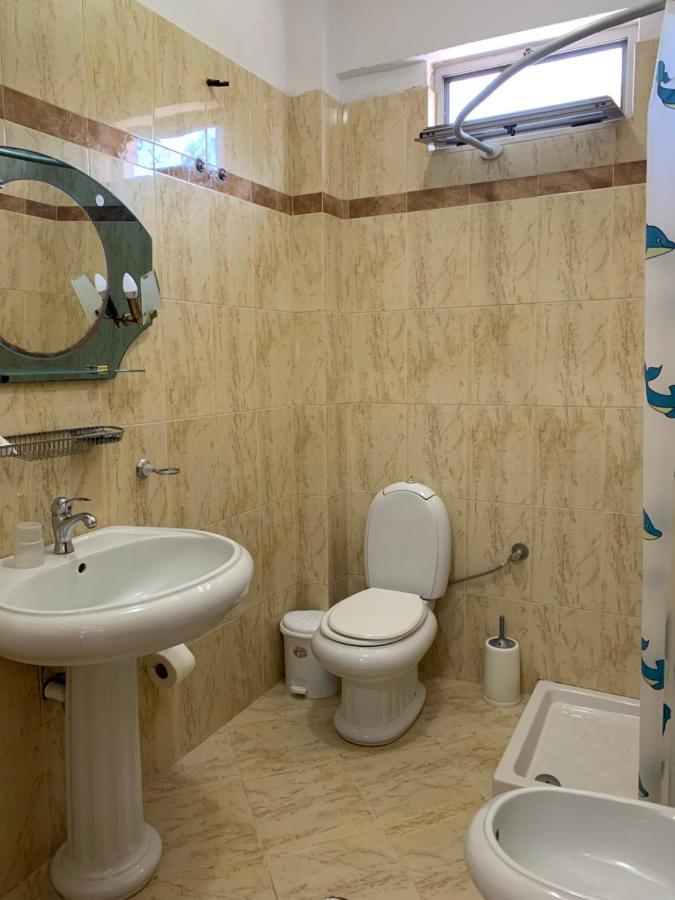 The First Hotel Saranda Экстерьер фото